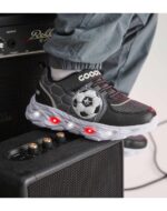 ZAPATILLAS FOOTY GOL STRIKER NEGRO CON LUZ AL PISAR (27-34) - Imagen 2